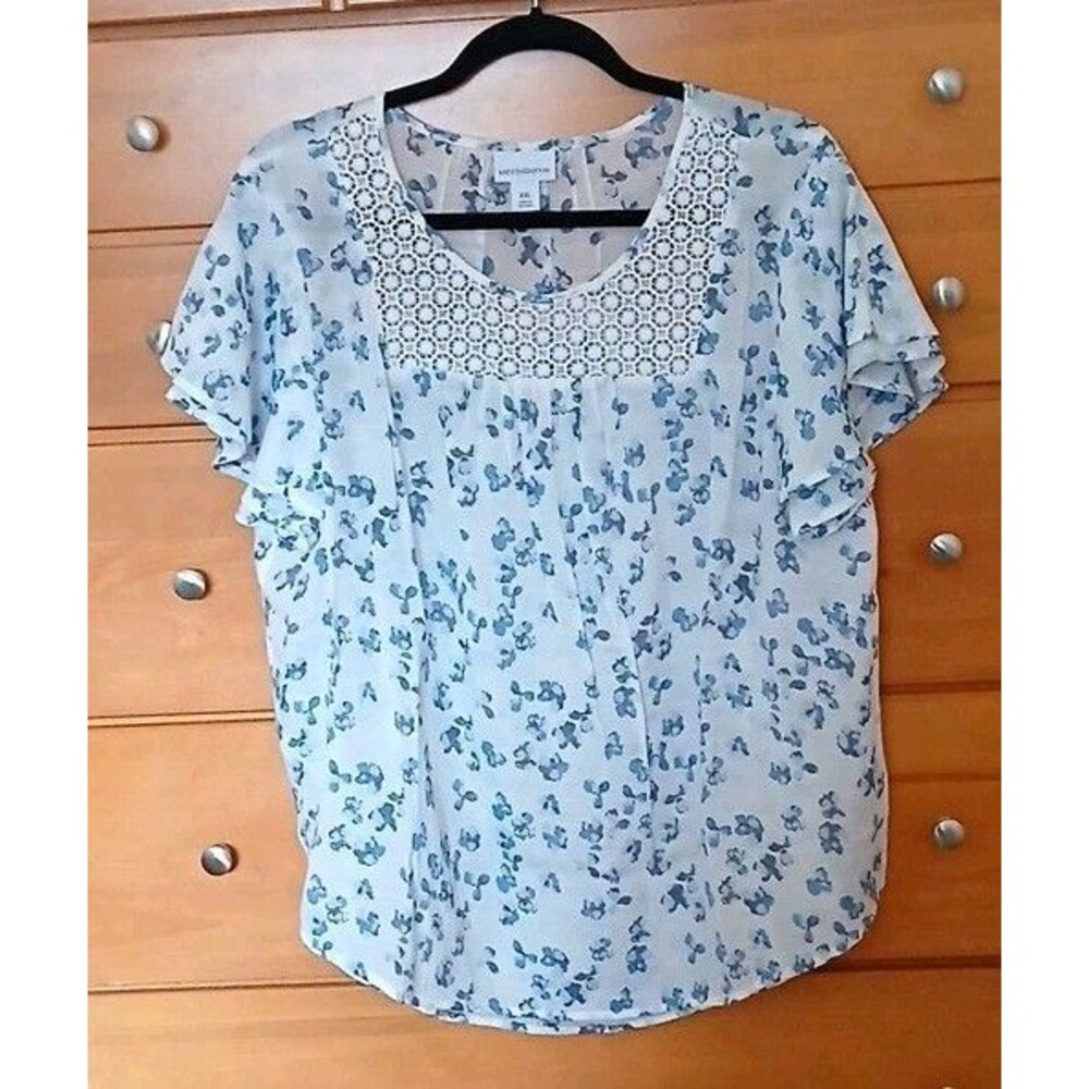 Liz Claiborne Womens XXL Floral Crochet Yoke Short Flutter Sleeve Blouse Top